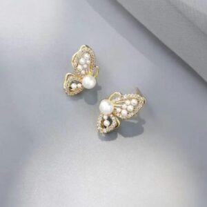 Pearl Flutter Studs